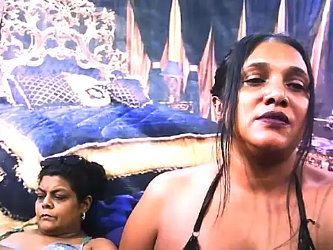 Snapshot of IndianSexyLady4u chatting on November 2025 07:47:01 PM IndianSexyLady4u online show from November 2025 07:47:01 PM