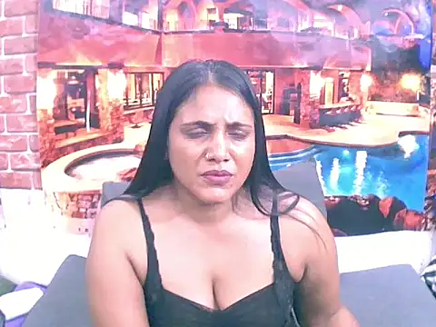 Snapshot of IndianSexyLady4u chatting on November 2025 06:45:02 PM IndianSexyLady4u online show from November 2025 06:45:02 PM