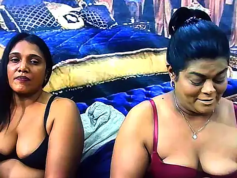 Snapshot of IndianSexyLady4u chatting on November 2025 07:02:01 AM IndianSexyLady4u online show from November 2025 07:02:01 AM