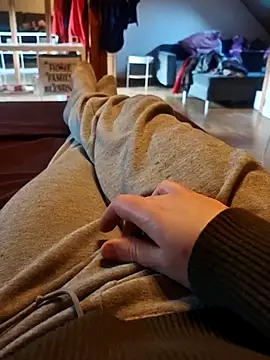 Horny mummy online show from February 2026 03:19:01 PM