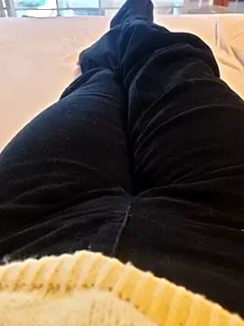 Snapshot of Horny_mummy chatting on November 2025 10:42:02 AM Horny mummy online show from November 2025 10:42:02 AM