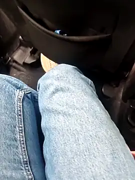 Snapshot of Horny_mummy chatting on September 2025 12:44:02 PM Horny mummy online show from September 2025 12:44:02 PM