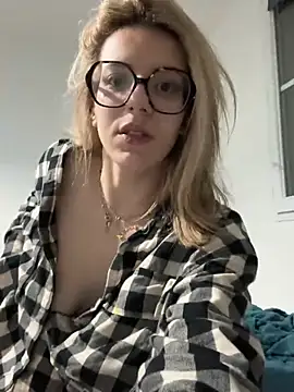 DouceAngela69 online show from February 2026 06:27:01 PM