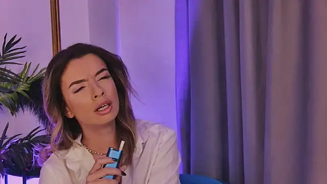 LollyShine online show from January 2026 08:02:01 PM