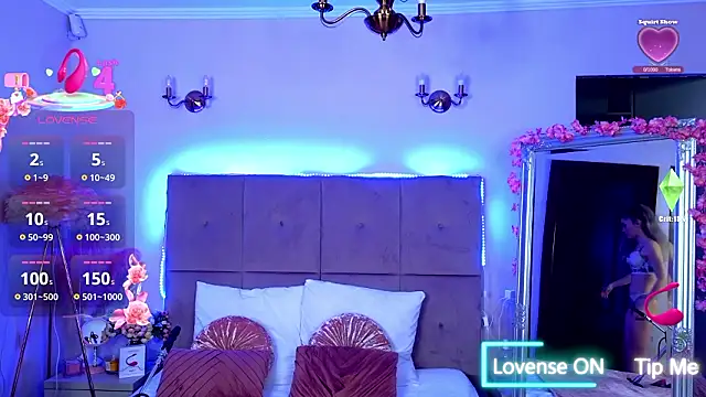 Nicole Bond online show from February 2026 04:10:02 AM