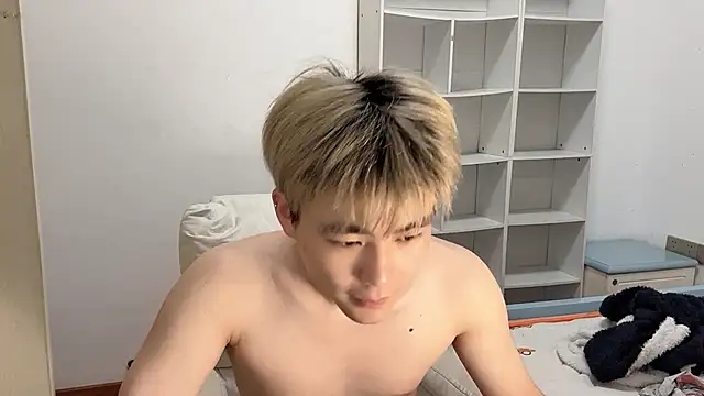 xiaoyang5200 online show from April 2026 10:22:01 PM