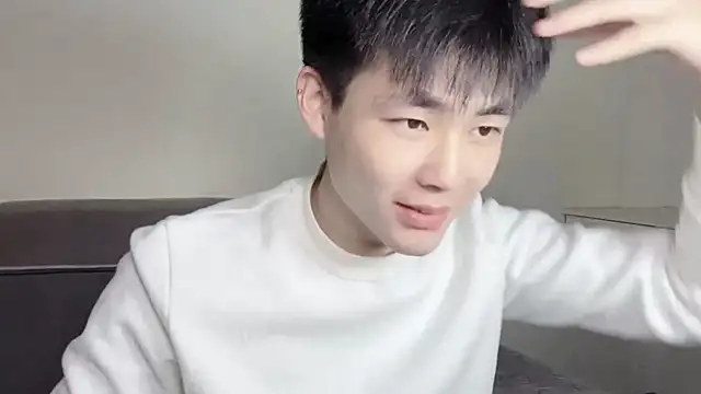 Snapshot of xiaoyang5200 chatting on October 2025 02:36:02 PM xiaoyang5200 online show from October 2025 02:36:02 PM