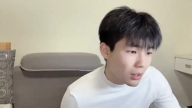 Snapshot of xiaoyang5200 chatting on November 2025 02:50:01 PM xiaoyang5200 online show from November 2025 02:50:01 PM