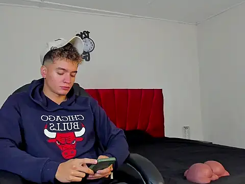 paull george online show from October 2025 04:19:02 PM