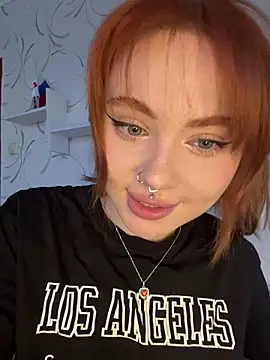 Snapshot of LunaMillie chatting on February 2026 11:10:02 AM LunaMillie online show from February 2026 11:10:02 AM