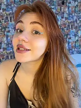 LunaMillie online show from April 2026 02:09:01 PM