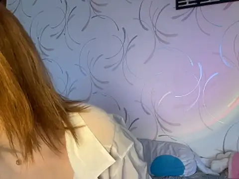 Snapshot of LunaMillie chatting on March 2026 11:54:01 AM LunaMillie online show from March 2026 11:54:01 AM