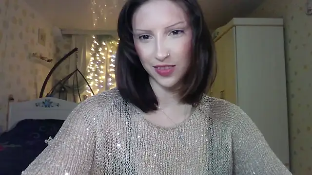 RuxaShade online show from December 2025 12:53:02 PM