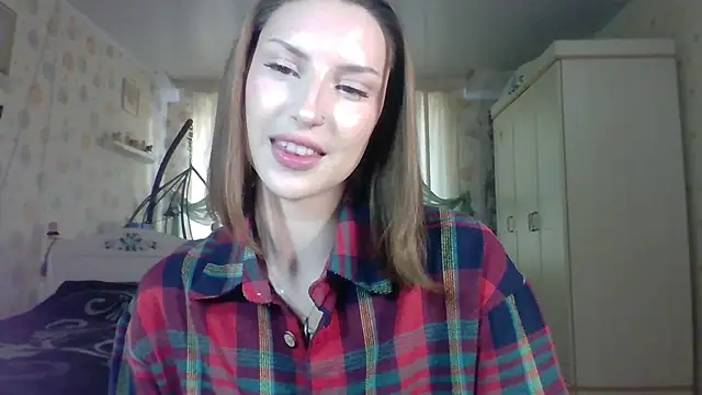 Snapshot of RuxaShade chatting on October 2025 01:25:01 PM RuxaShade online show from October 2025 01:25:01 PM