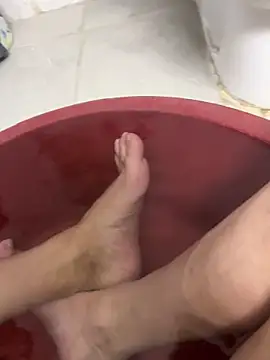 Snapshot of doyumsuz3131 chatting on October 2025 08:00:01 PM doyumsuz3131 online show from October 2025 08:00:01 PM