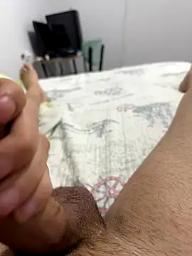 doyumsuz3131 online show from November 2025 10:21:01 PM