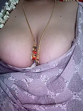 Snapshot of Geetha227 chatting on January 2026 12:23:02 PM Geetha227 online show from January 2026 12:23:02 PM