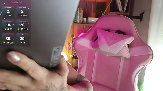 Jess tattoo11 online show from December 2025 05:14:02 PM