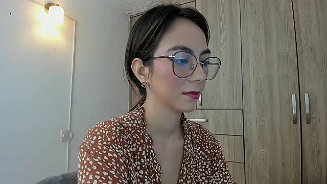 horny adiction online show from September 2025 01:36:02 PM