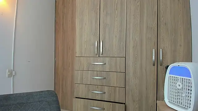 horny adiction online show from February 2026 07:11:01 PM