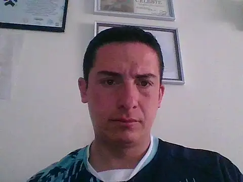 Snapshot of mickseb89 chatting on November 2025 04:33:02 PM mickseb89 online show from November 2025 04:33:02 PM