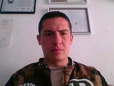 Snapshot of mickseb89 chatting on September 2025 03:56:02 PM mickseb89 online show from September 2025 03:56:02 PM