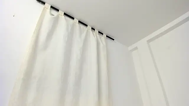 Ebony danik online show from November 2025 01:21:02 AM