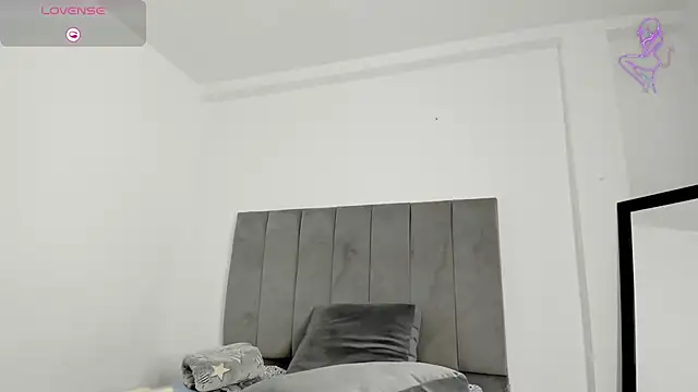 Ebony danik online show from February 2026 11:59:02 PM