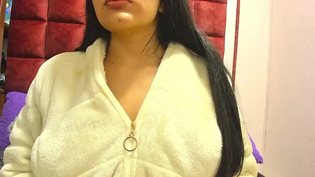 Snapshot of AANGELADIAZZ chatting on October 2025 04:00:02 AM AANGELADIAZZ online show from October 2025 04:00:02 AM
