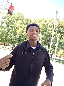 Dropdingo online show from October 2025 05:56:01 PM