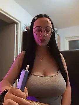 IvyClouds online show from June 2026 01:55:02 PM