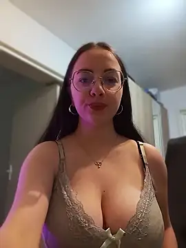 IvyClouds online show from June 2026 08:48:02 AM