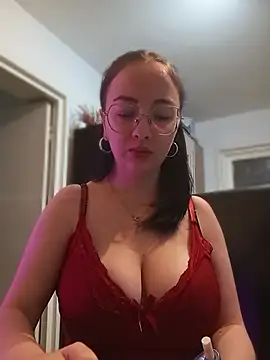 IvyClouds online show from June 2026 06:13:01 AM