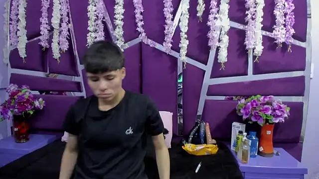 Bruno Cruzz online show from February 2026 02:31:02 AM