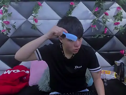 Bruno Cruzz online show from November 2025 03:00:02 AM