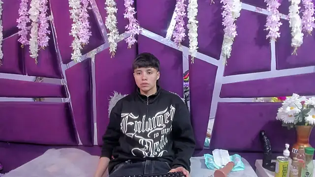 Bruno Cruzz online show from December 2025 02:38:01 AM