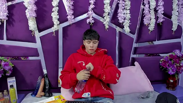 Bruno Cruzz online show from February 2026 02:41:01 AM