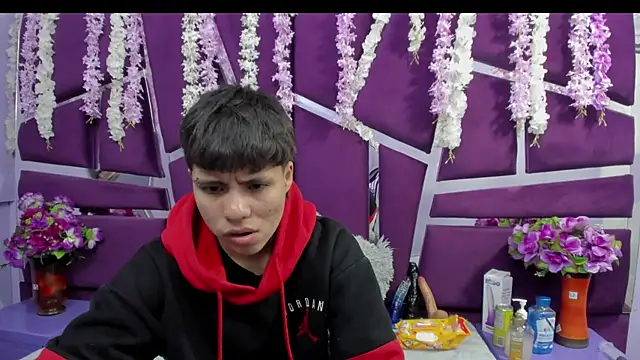 Bruno Cruzz online show from February 2026 02:11:01 AM