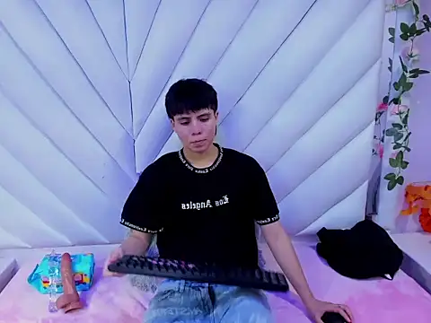 Bruno Cruzz online show from October 2025 02:33:02 AM