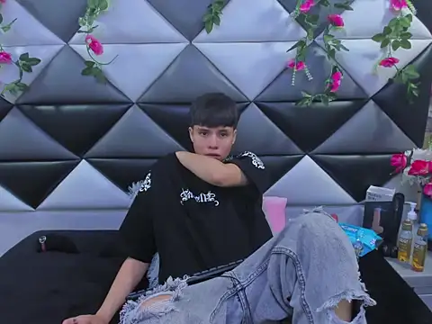 Bruno Cruzz online show from November 2025 01:53:01 AM