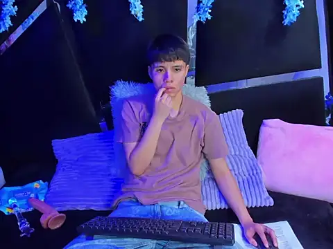 Bruno Cruzz online show from October 2025 01:59:01 AM