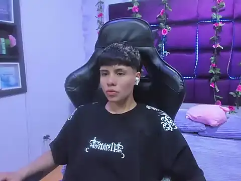 Bruno Cruzz online show from November 2025 02:26:02 AM