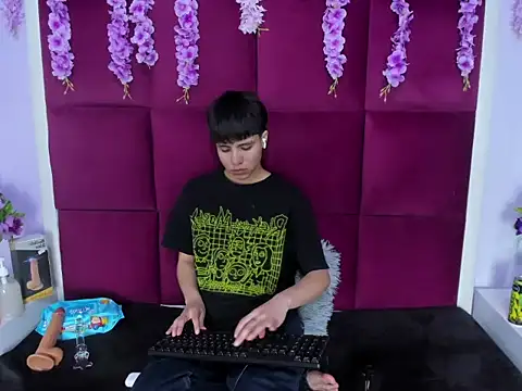 Bruno Cruzz online show from October 2025 02:21:01 AM