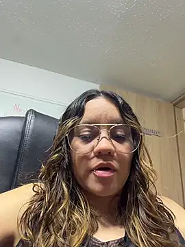 Sky Junne online show from April 2026 05:52:02 PM