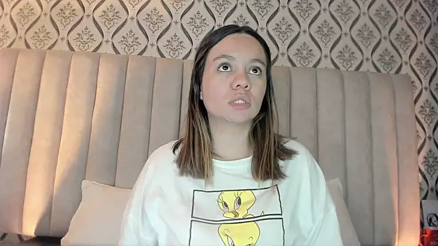 Sky Junne online show from March 2026 04:41:02 PM