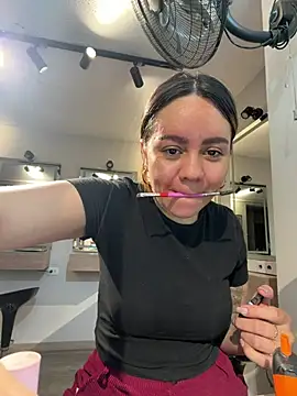 Sky Junne online show from February 2026 01:55:01 PM