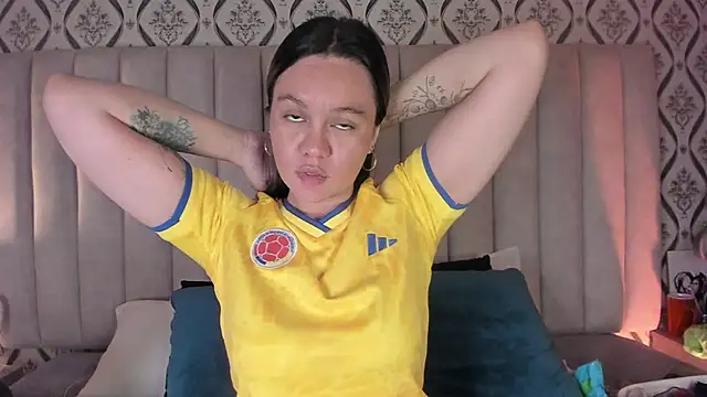 Sky Junne online show from March 2026 05:22:02 PM