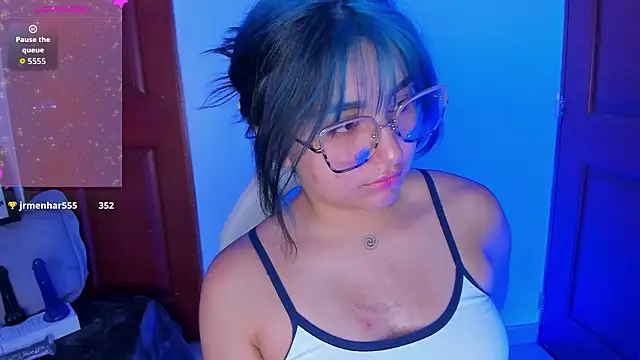 sophiievv online show from February 2026 07:19:01 AM