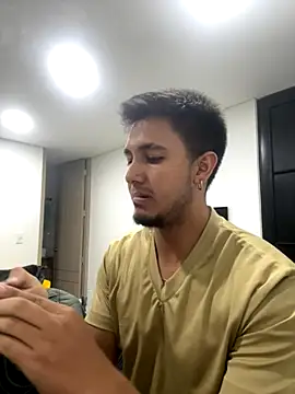 Snapshot of JeanLust chatting on October 2025 01:48:01 AM JeanLust online show from October 2025 01:48:01 AM