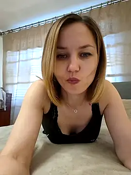 VeroLoverx online show from April 2026 02:13:01 PM